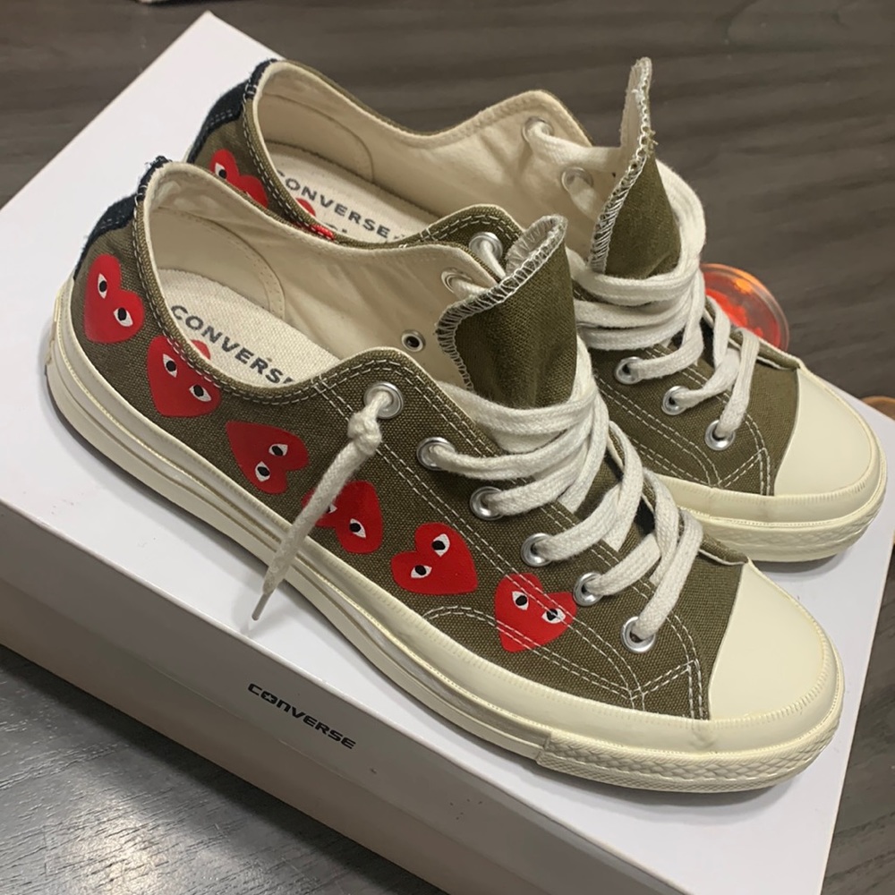 Comme Des Garçons Lows Mens size 8/ Womens 10
Green/ Unisex shoe